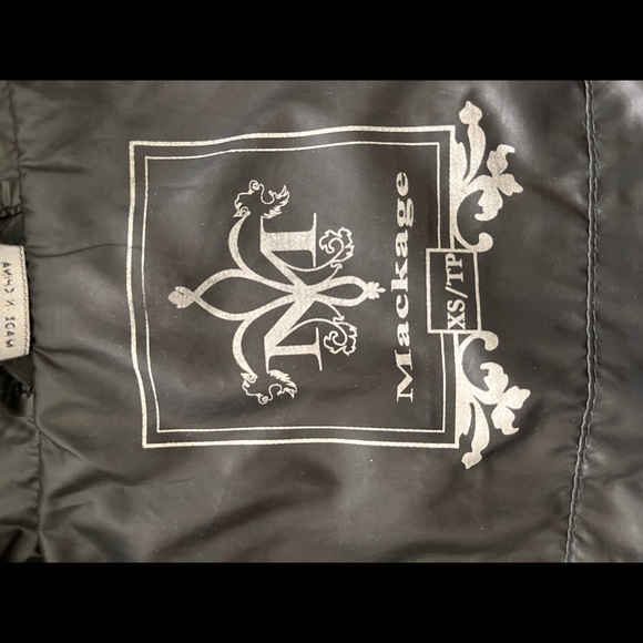 COPY - Mackage Perla Packable Rain Jacket Hoodie Trench Zipper Pockets Bag Bomb… - Picture 7 of 11